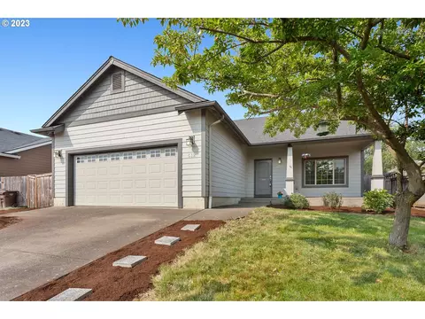 612 June Dr, Molalla, OR 97038