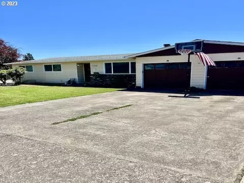 1894 21st Ave SE, Albany, OR 97322