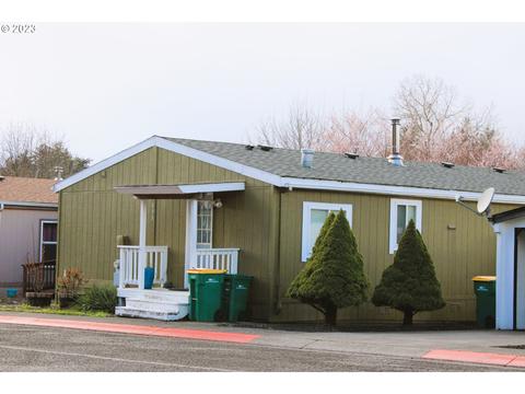 693 SW Livingston Pl #30, Troutdale, OR 97060