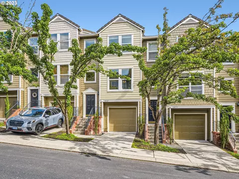 10187 NW Wilshire Ln #39, Portland, OR 97229