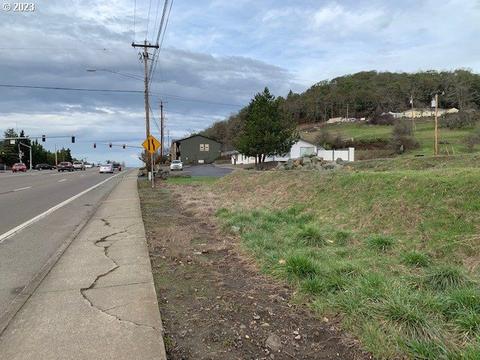 3317 NE Stephens St, Roseburg, OR 97470