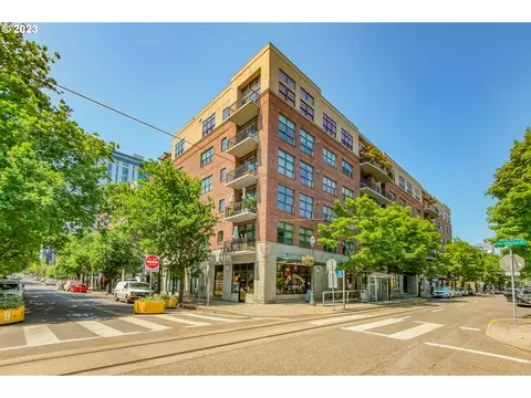 821 NW 11th Ave #503, Portland, OR 97209