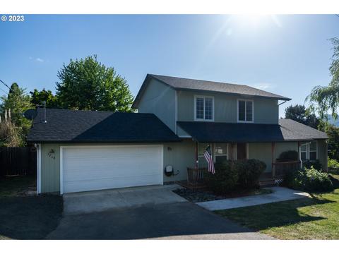 5168 Lance St, Roseburg, OR 97471