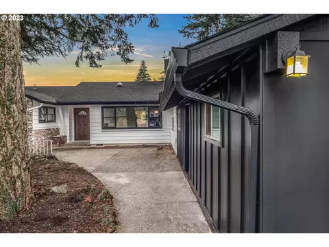 2207 SE 158th Ave, Portland, OR 97233
