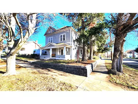 202 NW 7th St, Pendleton, OR 97801