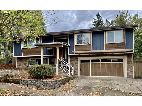 1686 SW Binford Lake Pkwy, Gresham, OR 97080