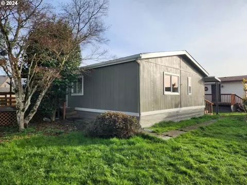 300 SE Goodnight Ave #66, Corvallis, OR 97333
