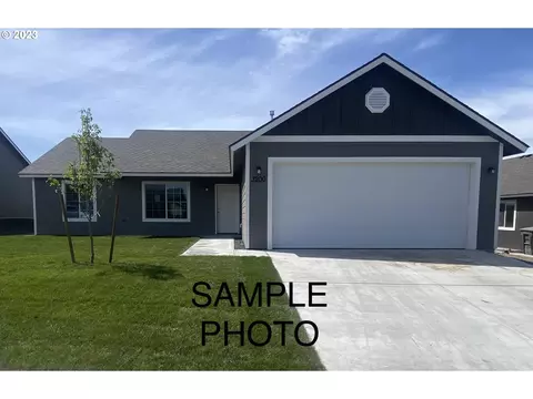 2744 Lark Rd, Umatilla, OR 97882
