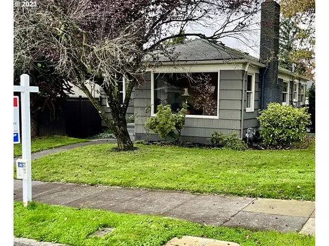 1653 NE 74th Ave, Portland, OR 97213
