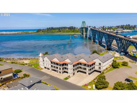 144 SW 26th St #6, Newport, OR 97365