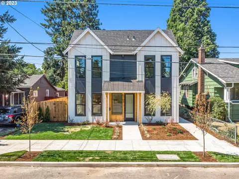 6105 SE 55th Ave #3, Portland, OR 97206