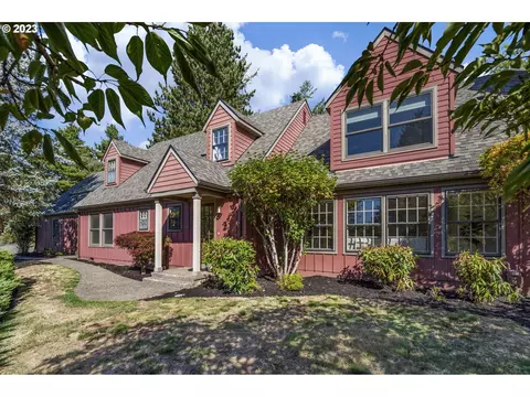 4025 SW Westdale Dr, Portland, OR 97221