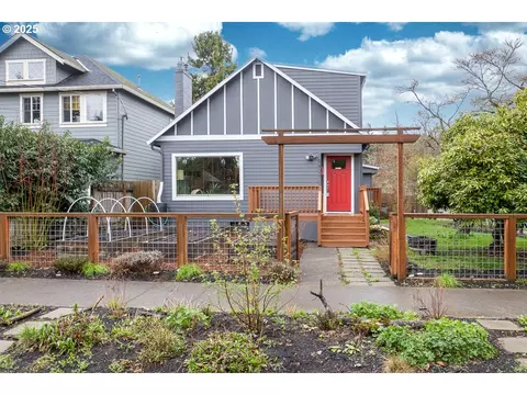 9499 N Trumbull Ave, Portland, OR 97203