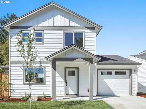 5815 SE Schiller St #B, Portland, OR 97206