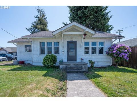 1907 10th St, Tillamook, OR 97141