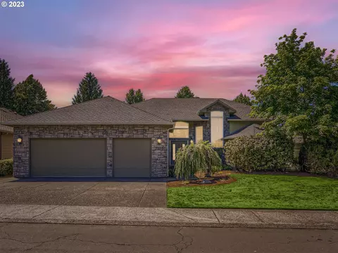 7520 SW Fairway Dr, Wilsonville, OR 97070