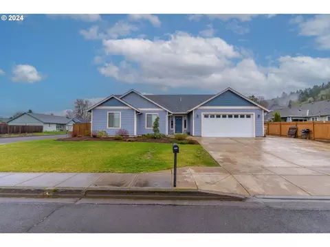 797 29th Ave, Sweet Home, OR 97386