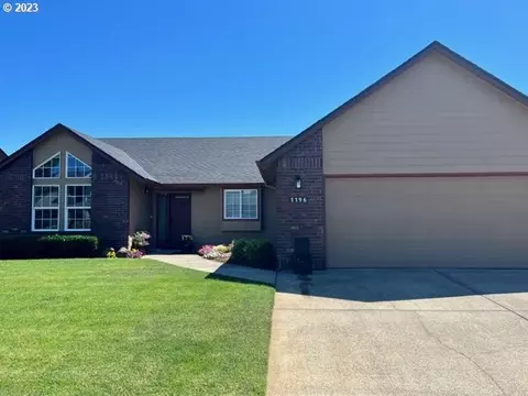 1196 S Pine St, Canby, OR 97013