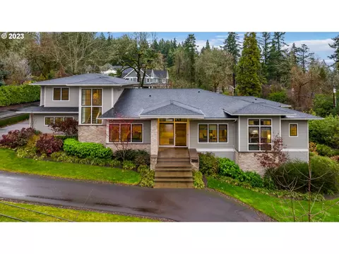 1885 S Greenwood Rd, Portland, OR 97219