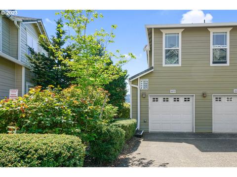3573 Summerlinn Dr, West Linn, OR 97068