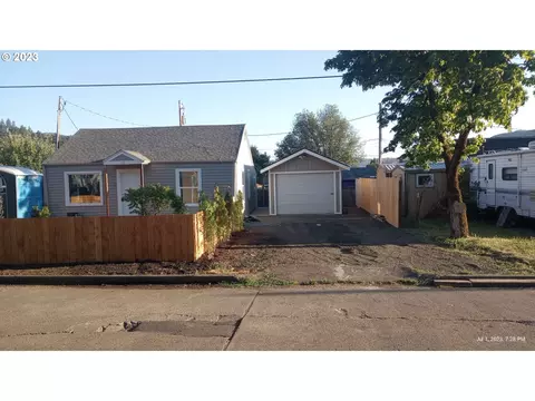 1331 NE Klamath Ave, Roseburg, OR 97470