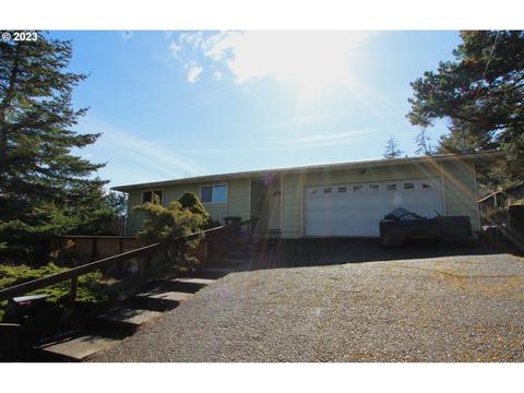 2317 Virginia Ave, North Bend, OR 97459