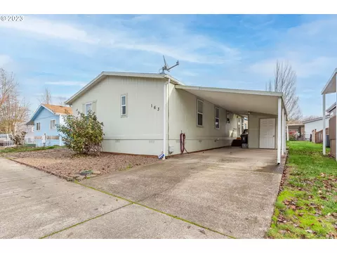 5050 Columbus St #163, Albany, OR 97322