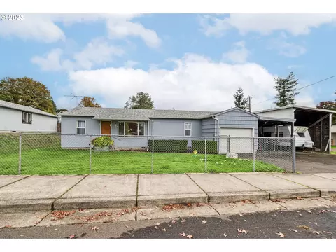 25110 E Broadway Ave, Veneta, OR 97487