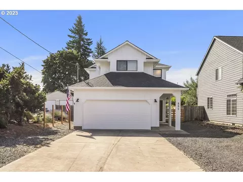 880 SE Locust St, Dundee, OR 97115