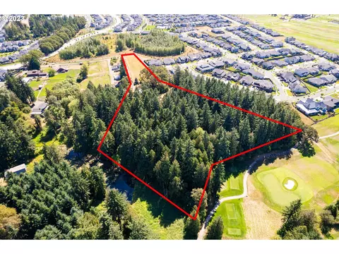 3835 SE Century Blvd, Hillsboro, OR 97123