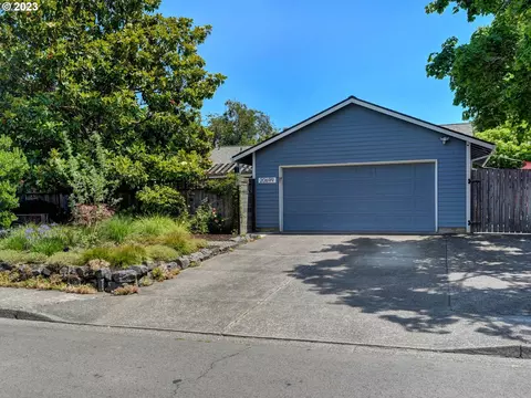 20699 NW Quail Hollow Dr, Portland, OR 97229