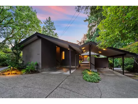 1888 Oak Knoll Ct, Lake Oswego, OR 97034