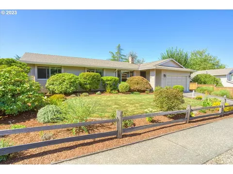 3021 SW Battaglia Ave, Gresham, OR 97080