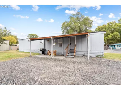 1215 SW 11th St #48, Hermiston, OR 97838