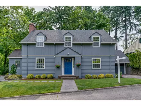 2681 SW Upper Drive Pl, Portland, OR 97201