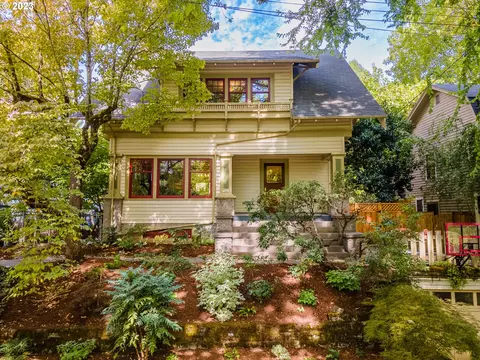 3841 NE Flanders St, Portland, OR 97232
