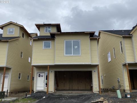141 W Barbaras Way, Newberg, OR 97132
