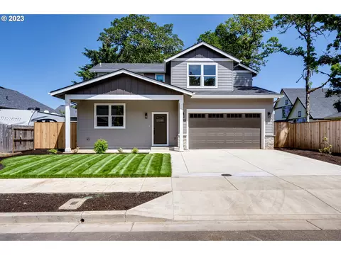 87745 Oaks Orchard Rd #15, Veneta, OR 97487