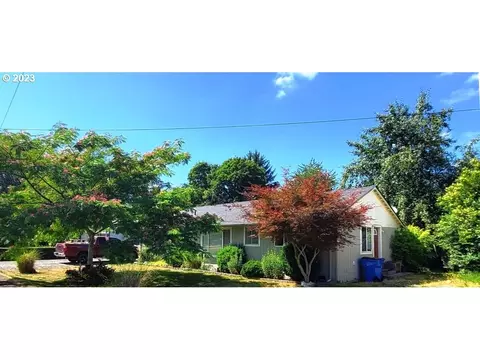 3704 E 3706 E 13th St, Vancouver, WA 98661
