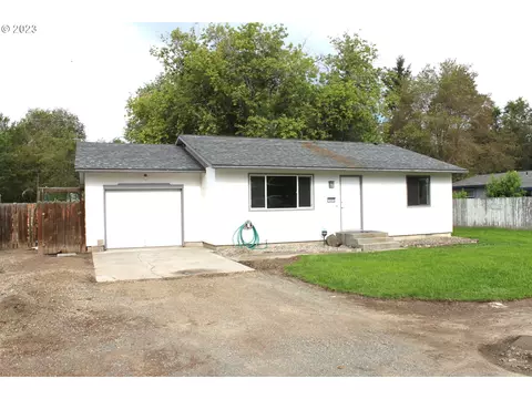 1465 12th St, Baker City, OR 97814