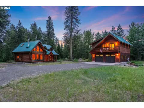 107 Lahar Rd, Trout Lake, WA 98650