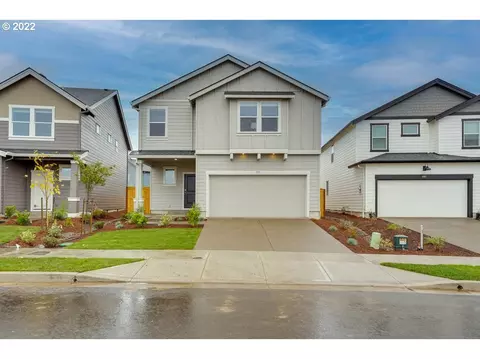 4820 Gray Ct NE, Salem, OR 97301