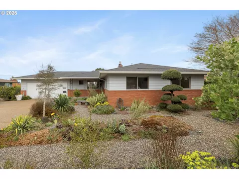 13219 NE Rose Pkwy, Portland, OR 97230