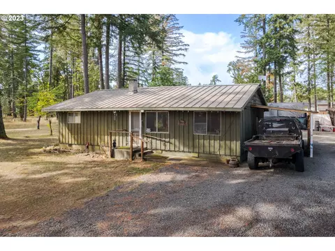 89034 Sheffler Rd, Elmira, OR 97437