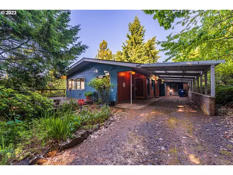 3835 Blanton Rd, Eugene, OR 97405