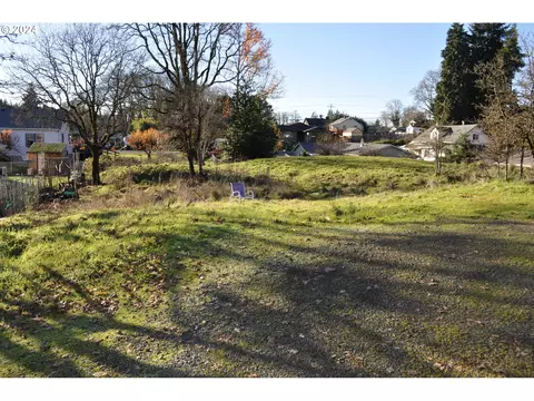 s 13th st, Saint Helens, OR 97051