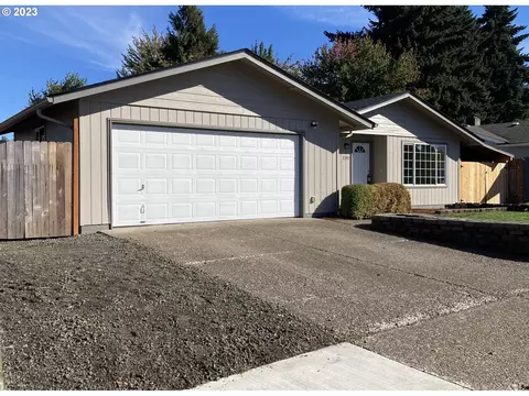 2397 Laurelhurst Dr, Eugene, OR 97402