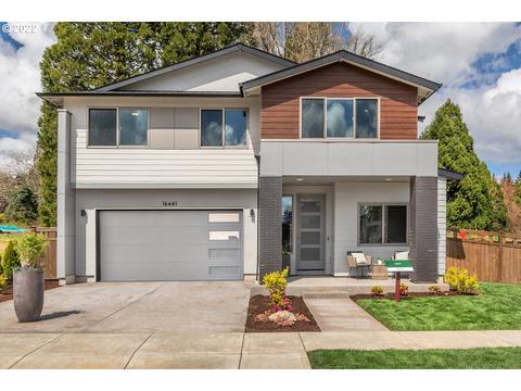 16441 SE Silver Creek Falls Dr, Happy Valley, OR 97086