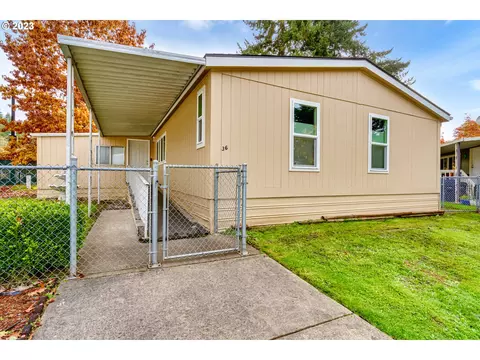 2145 31st St #36, Springfield, OR 97477