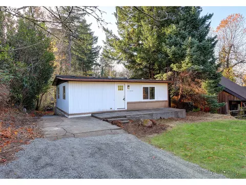 11633 NE Mcloughlin Pkwy, Cascade Locks, OR 97014